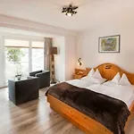 Hotel Snowwhite 4*
