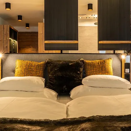 Hotel Snowwhite 4*