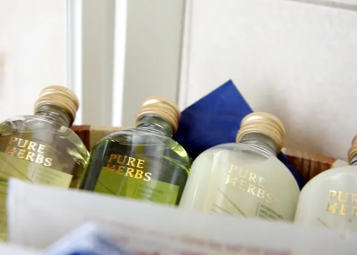 Готель Snowwhite 4*